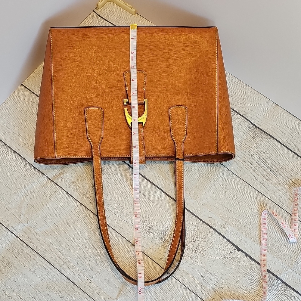 NWT Dooney & Bourke Saffiano Tan Leather Tote - Picture 12 of 12